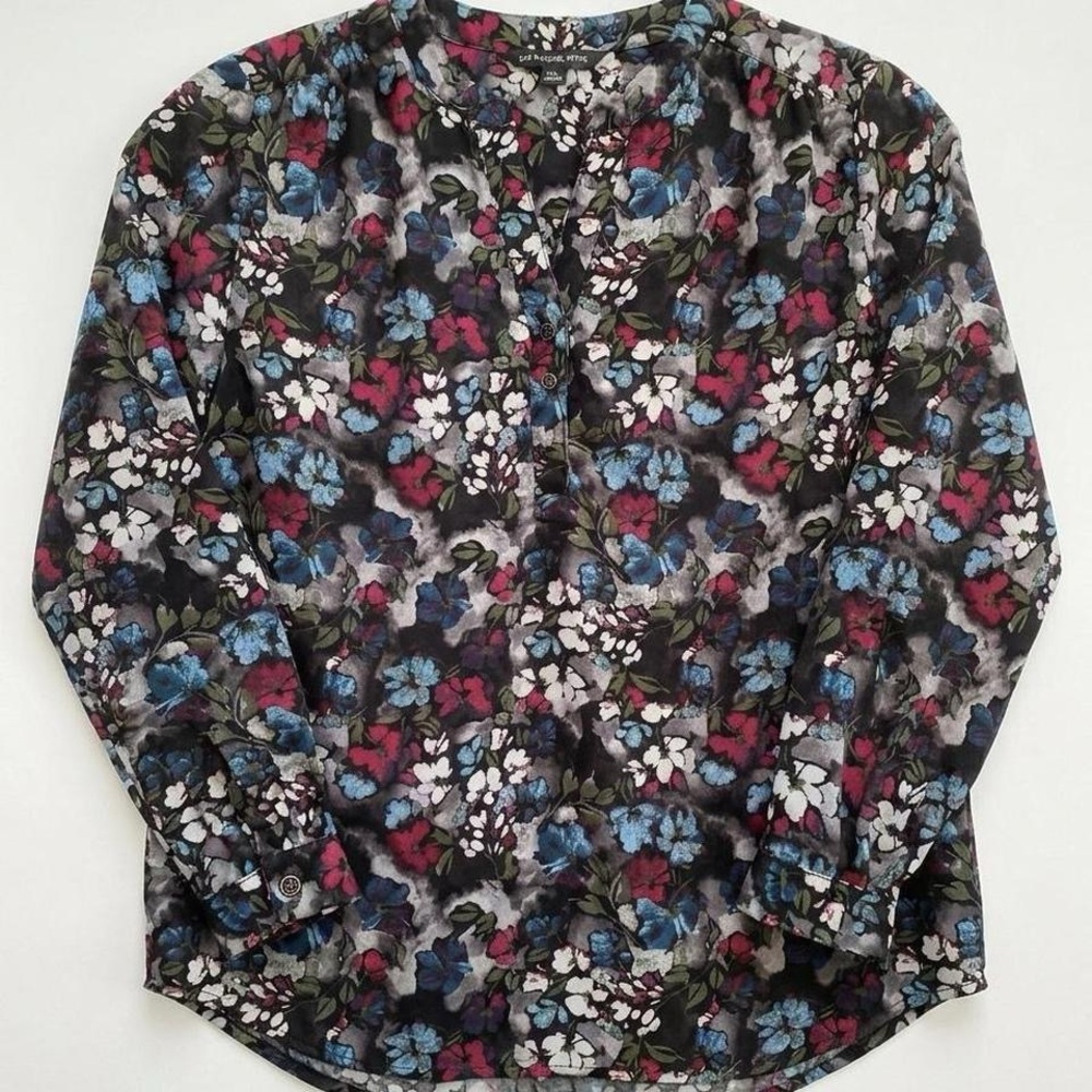 Zac & Rachel Petite Floral Roll-Tab Sleeve Blouse